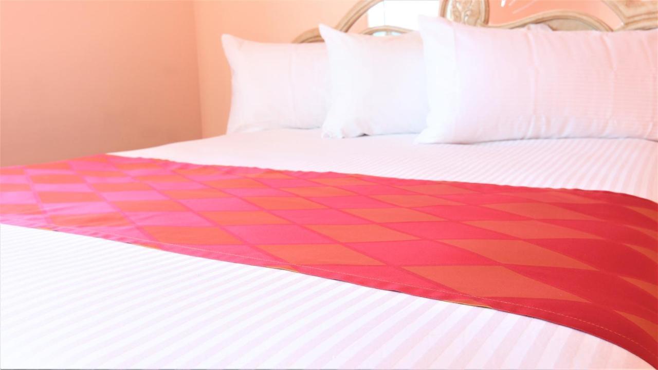 Crystal Star Edmonton Airport With Free Shuttle To And From Airport