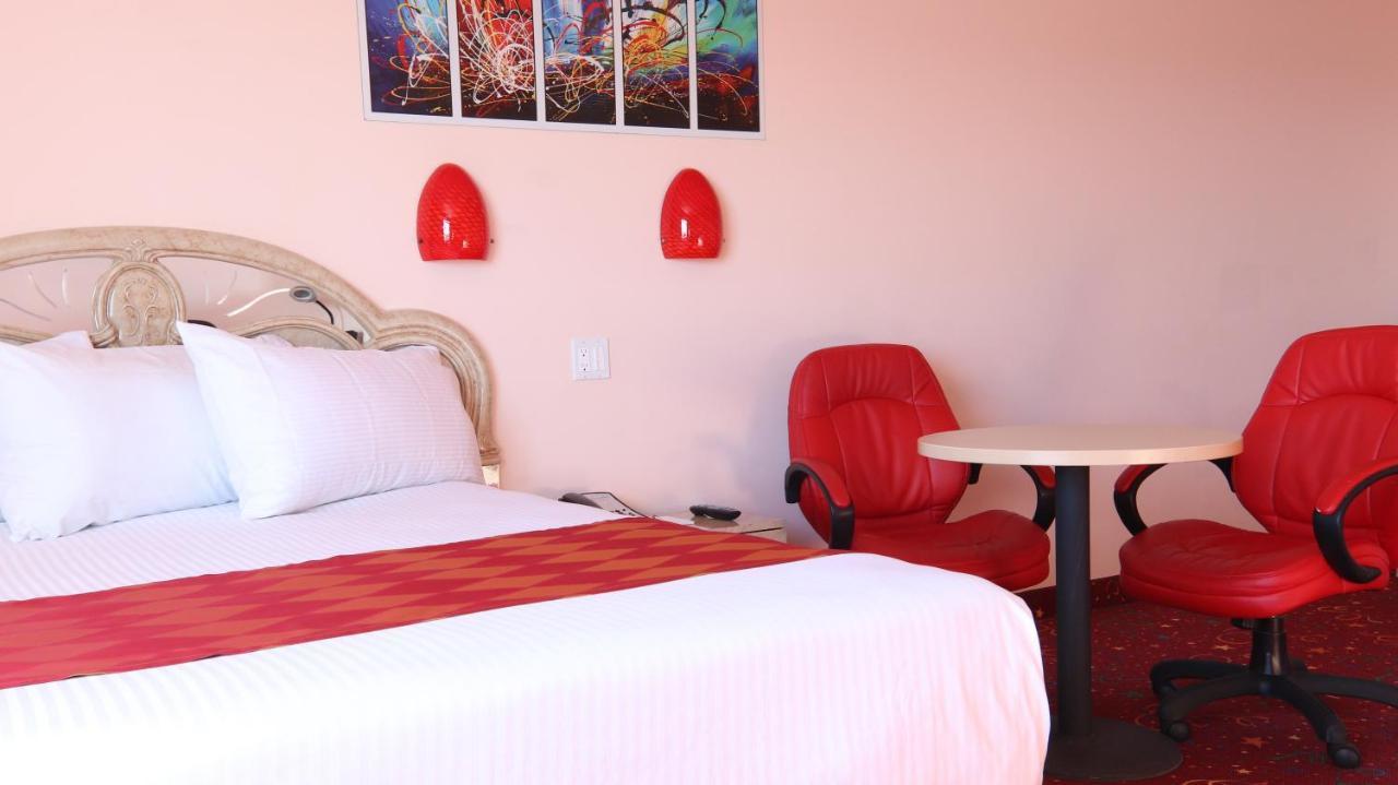 Hotel Crystal Star Edmonton Airport With Free Shuttle To And From Airport Leduc